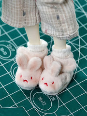 Fluffy Bunny Blythe Booties On Doll Display | ToastDoll