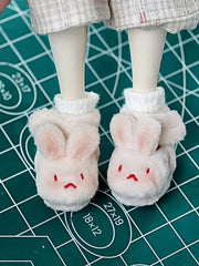Fluffy Bunny Blythe Booties On Doll Display | ToastDoll