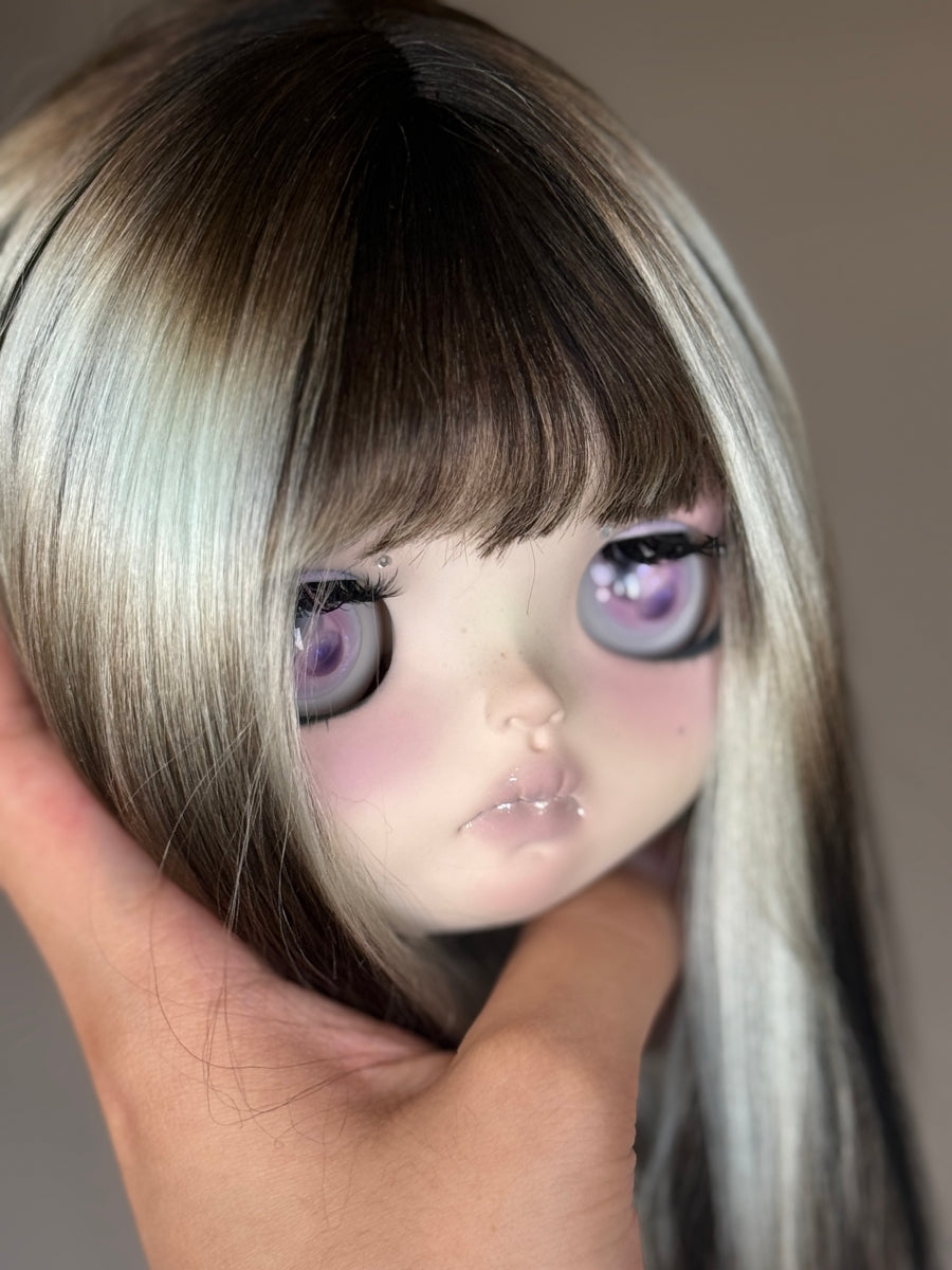 Lilith Custom Blythe OOAK - Pale  Purple Doll - ToastDoll