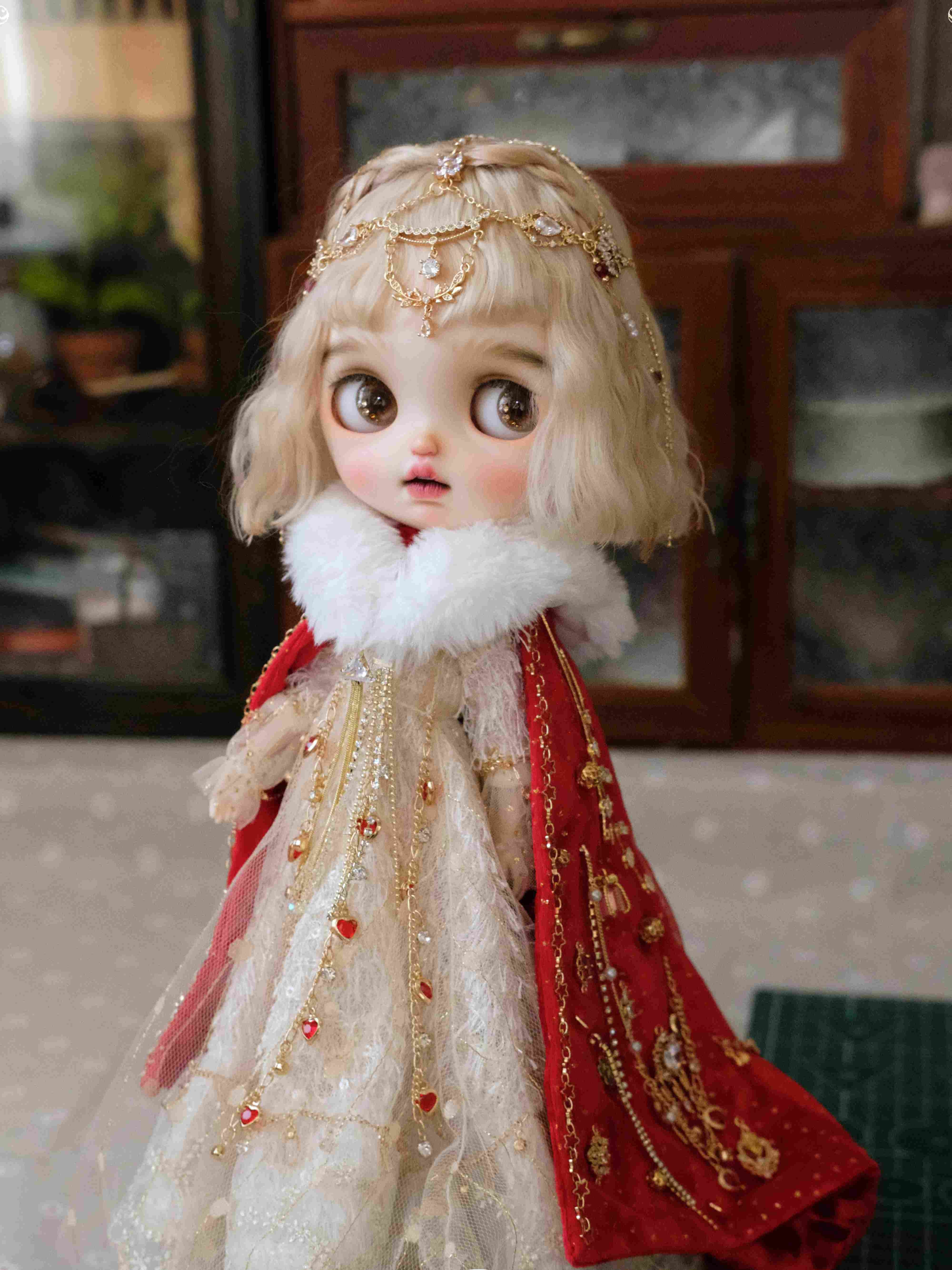 Handmade Outfit for Blythe/Obitsu, Rhinestone Chain Red Cape Dress Set