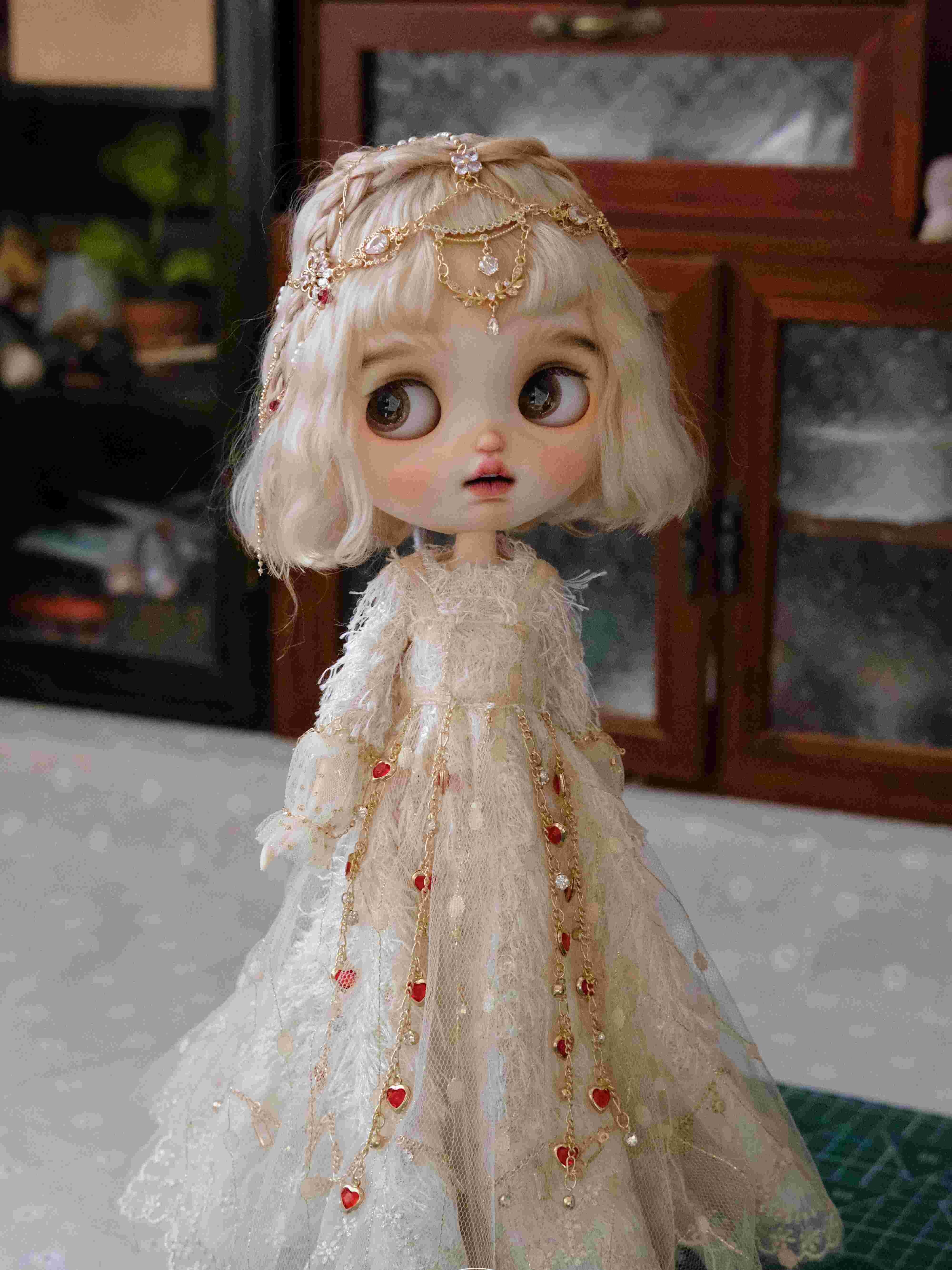 Handmade Outfit for Blythe/Obitsu, Rhinestone Chain Red Cape Dress Set