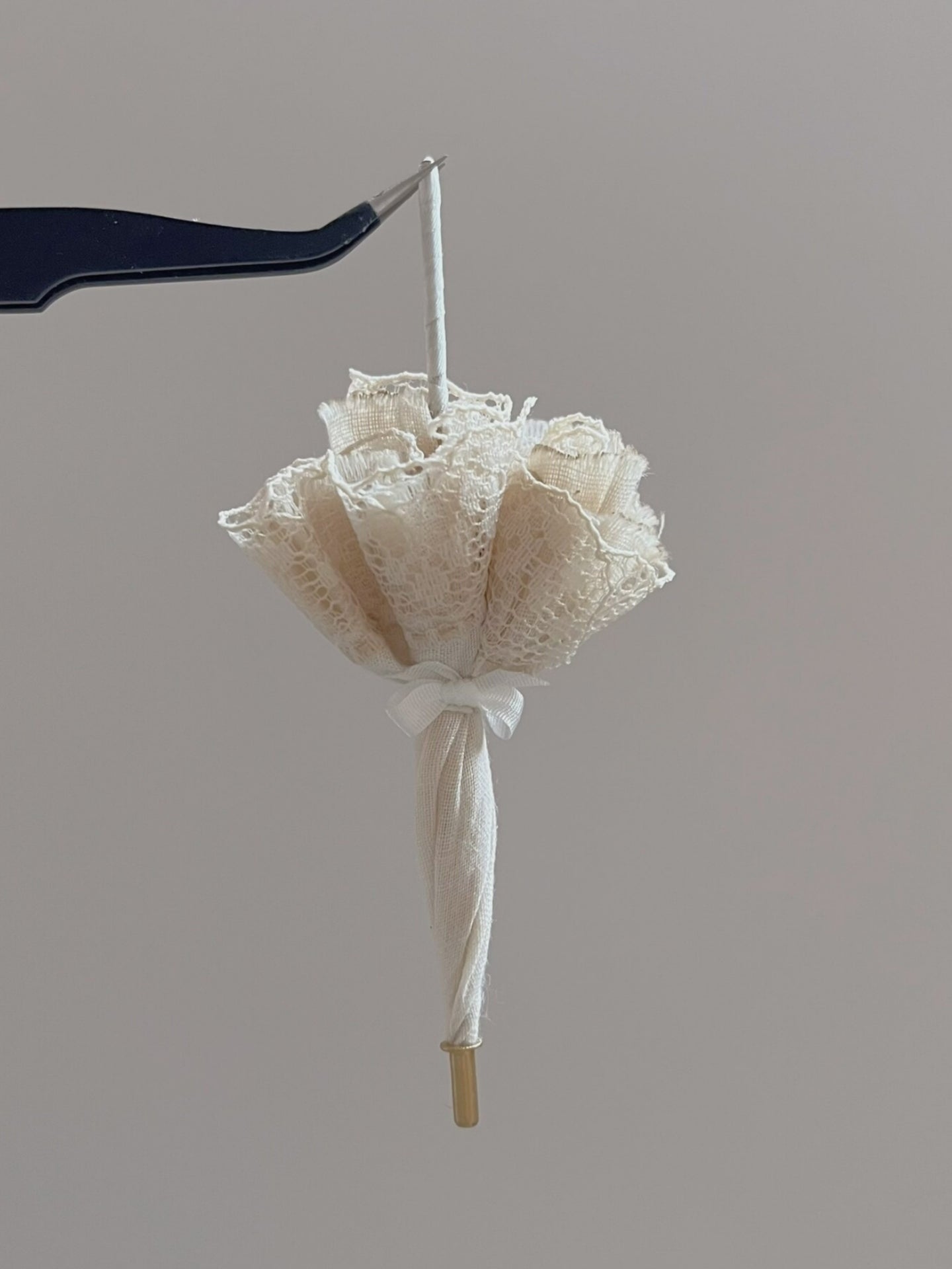 Lace Umbrella - Handmade Doll Miniature - ToastDoll