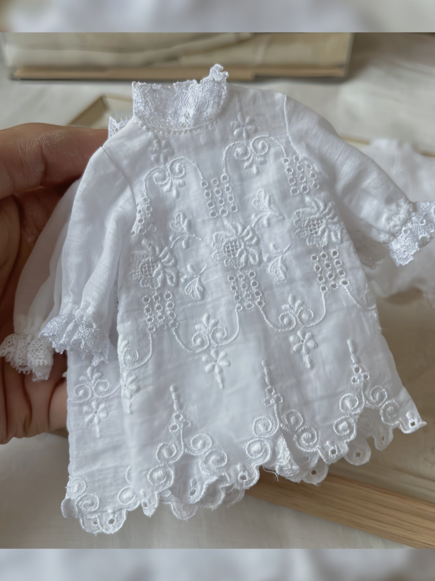 Eyelet Lace Blythe 1/6 BJD Dress Detail | ToastDoll