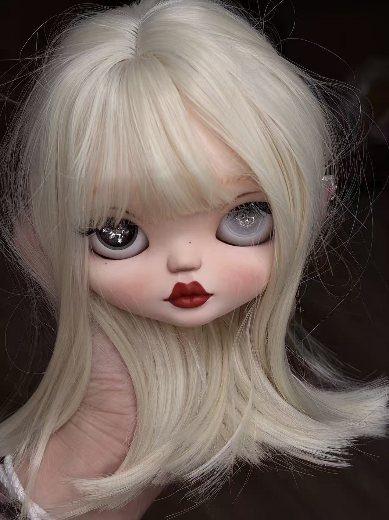 Cool Beauty Custom Blythe OOAK - Chic Doll - ToastDoll
