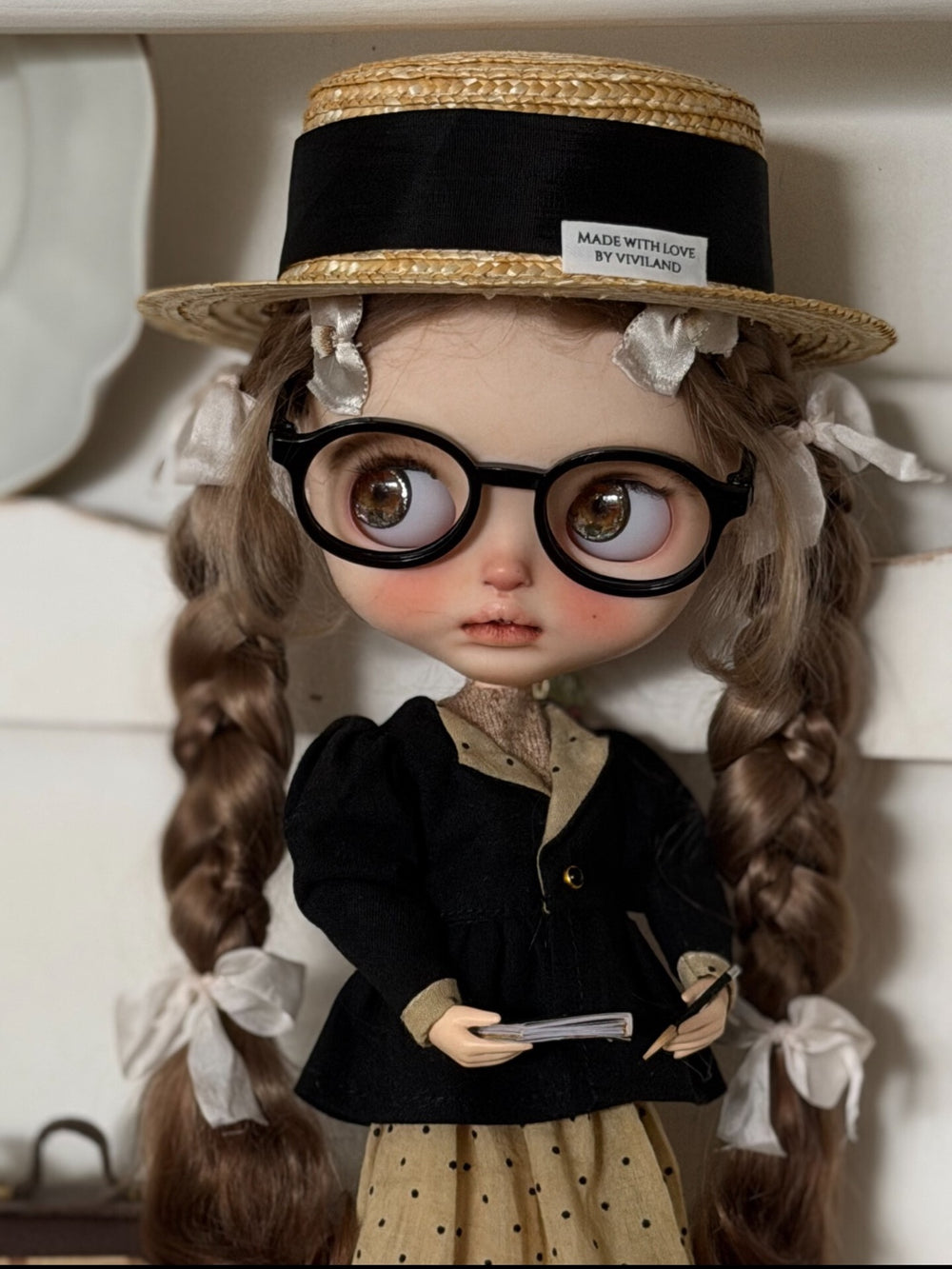 Vintage Writer Blythe Outfit Half Body Shot | ToastDoll