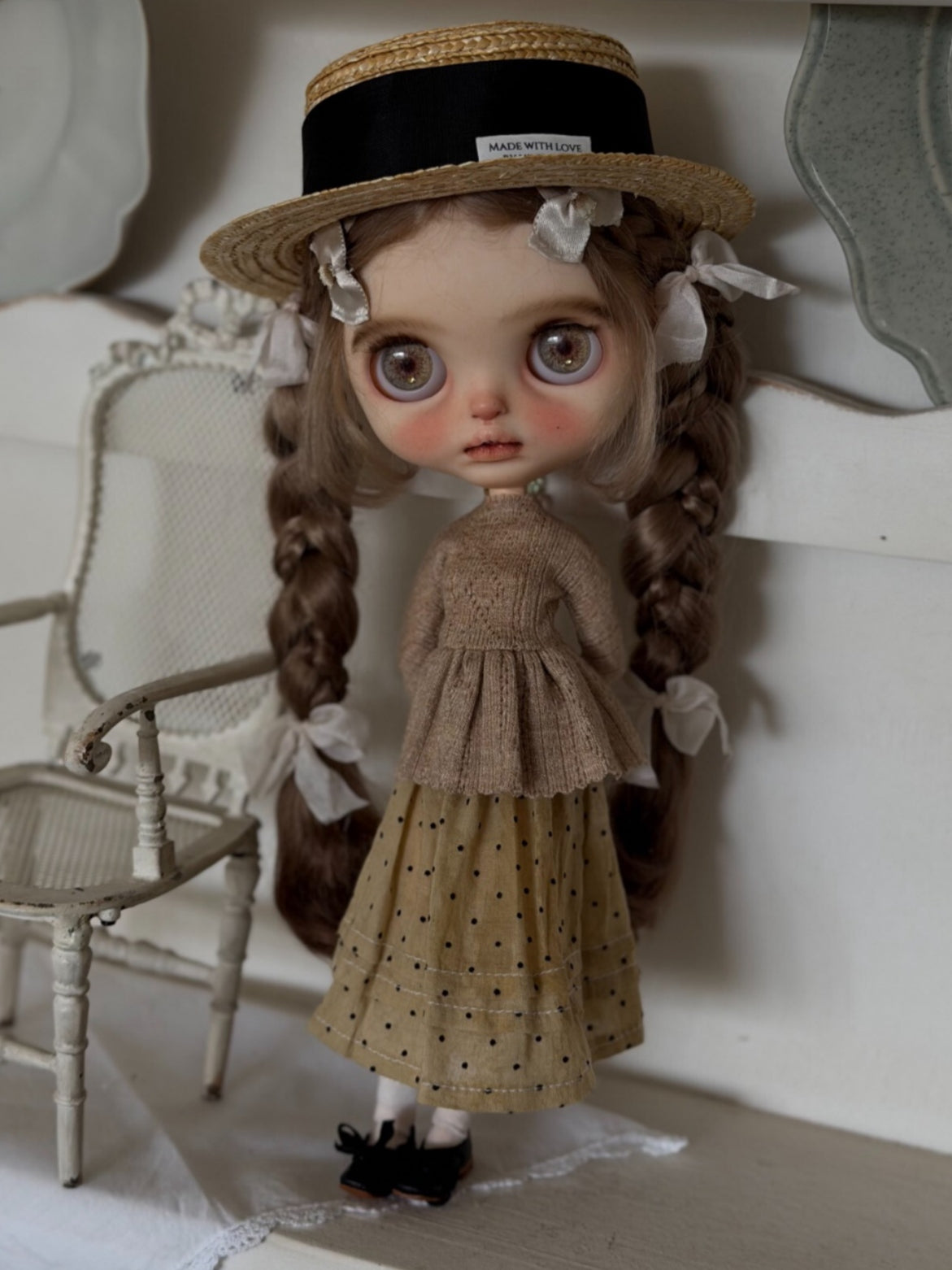 Vintage Writer Blythe Outfit Standing Pose | ToastDoll
