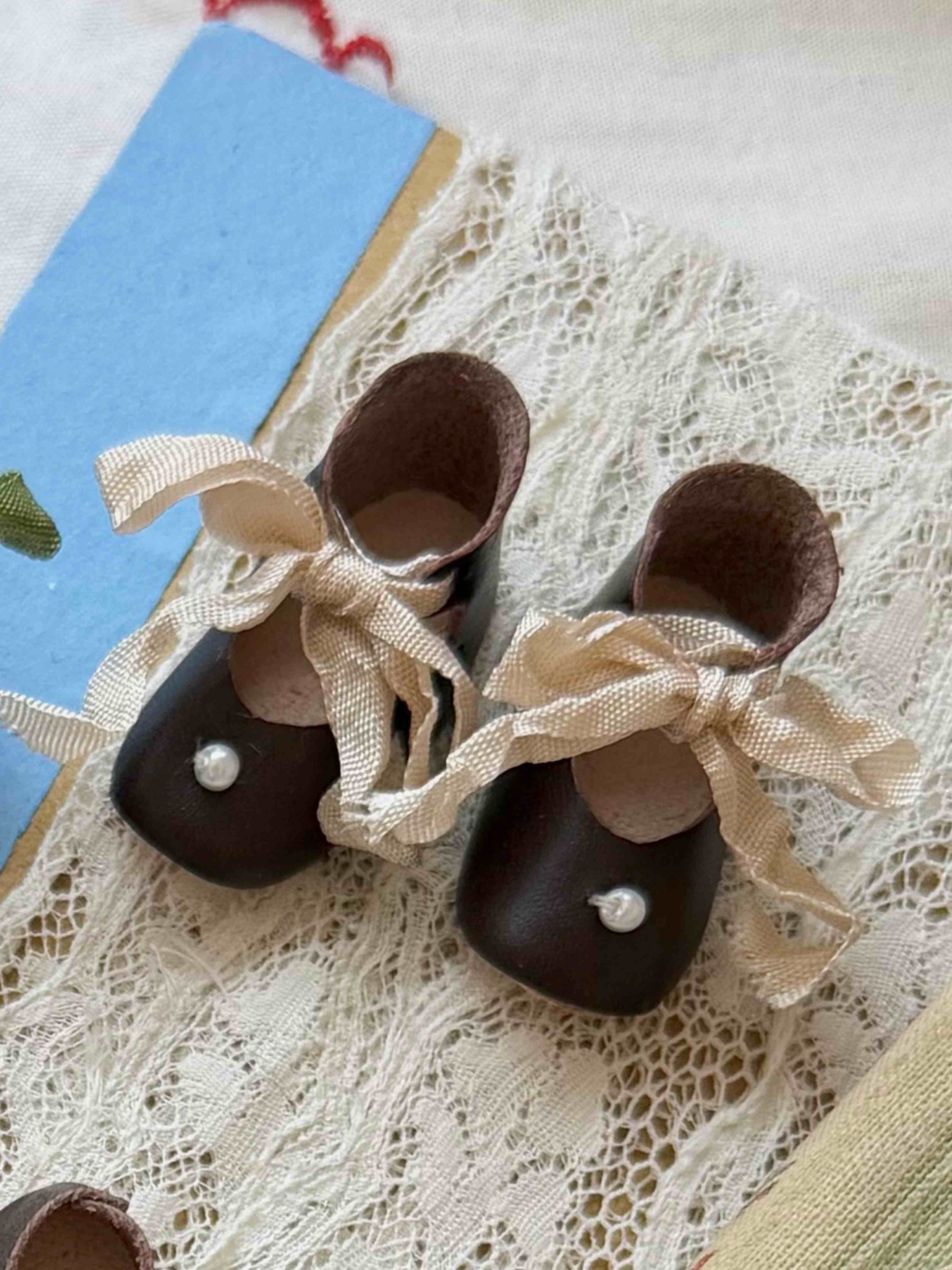 Vintage Leather Blythe Flats - Handmade Doll Shoes - ToastDoll