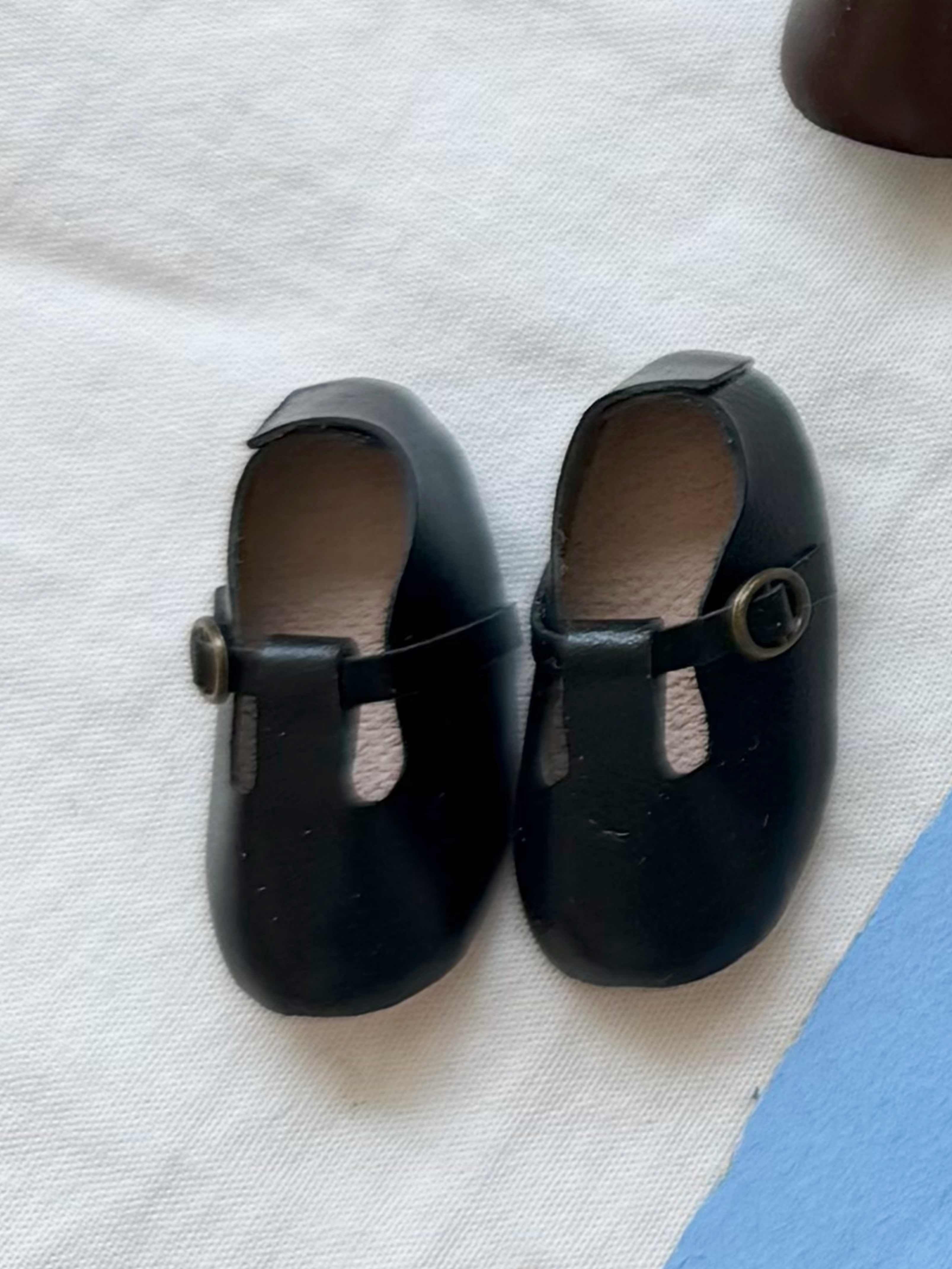 Vintage Leather Blythe Flats - Handmade Doll Shoes - ToastDoll