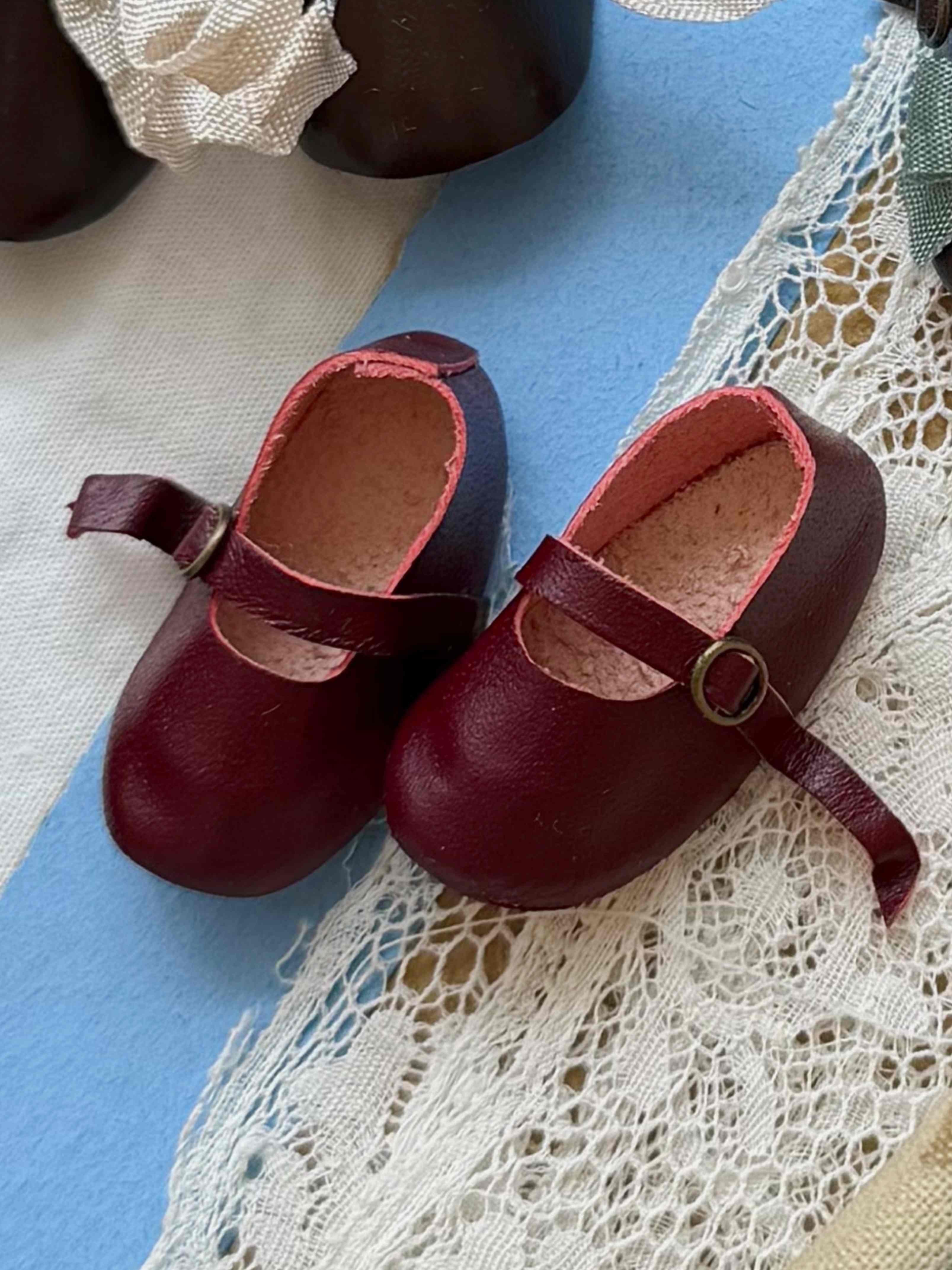 Vintage Leather Blythe Flats - Handmade Doll Shoes - ToastDoll