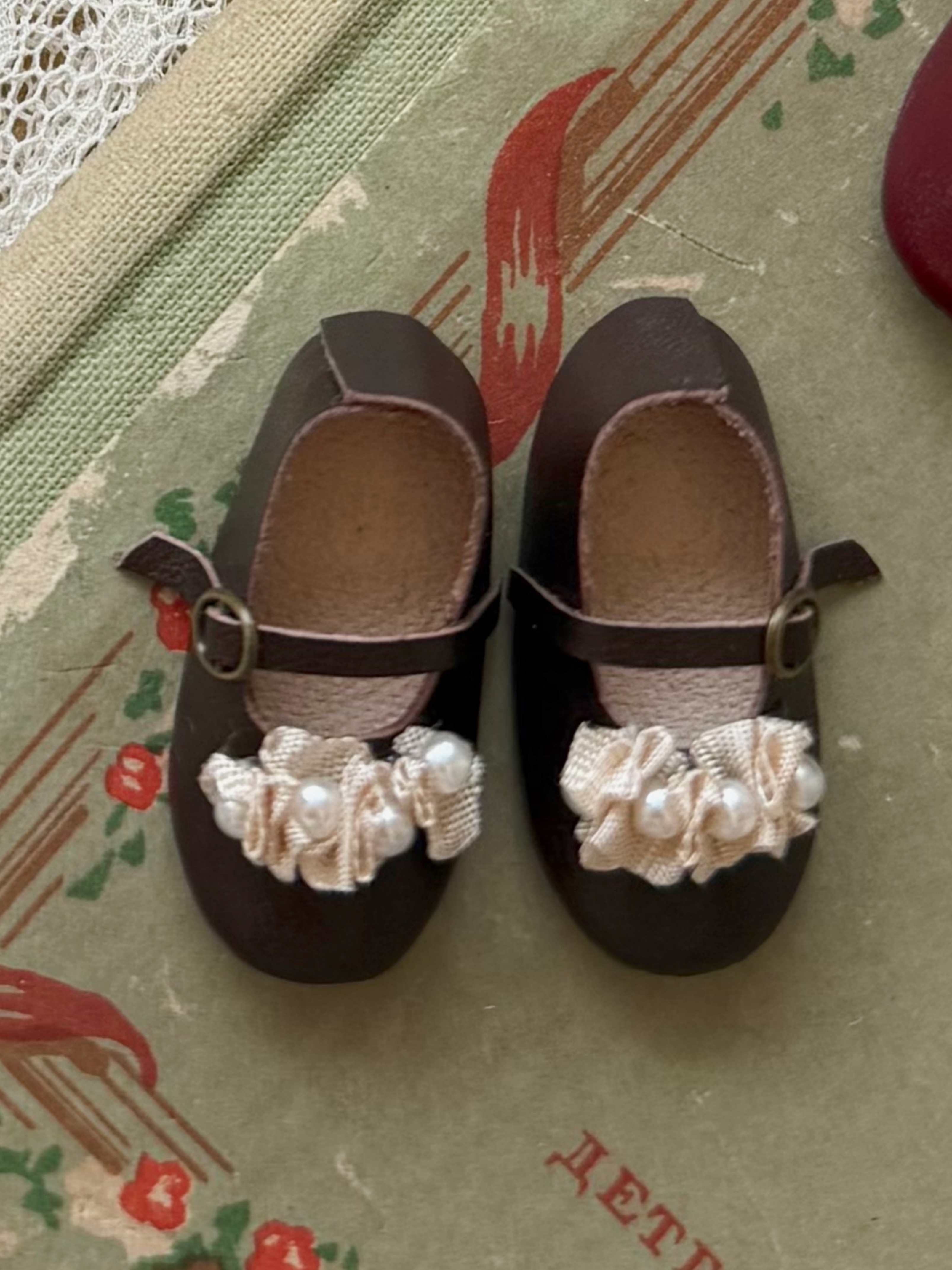 Vintage Leather Blythe Flats - Handmade Doll Shoes - ToastDoll
