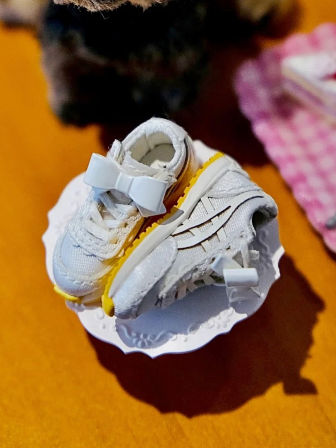 Vibrant Bow Blythe White Sneakers | ToastDOll