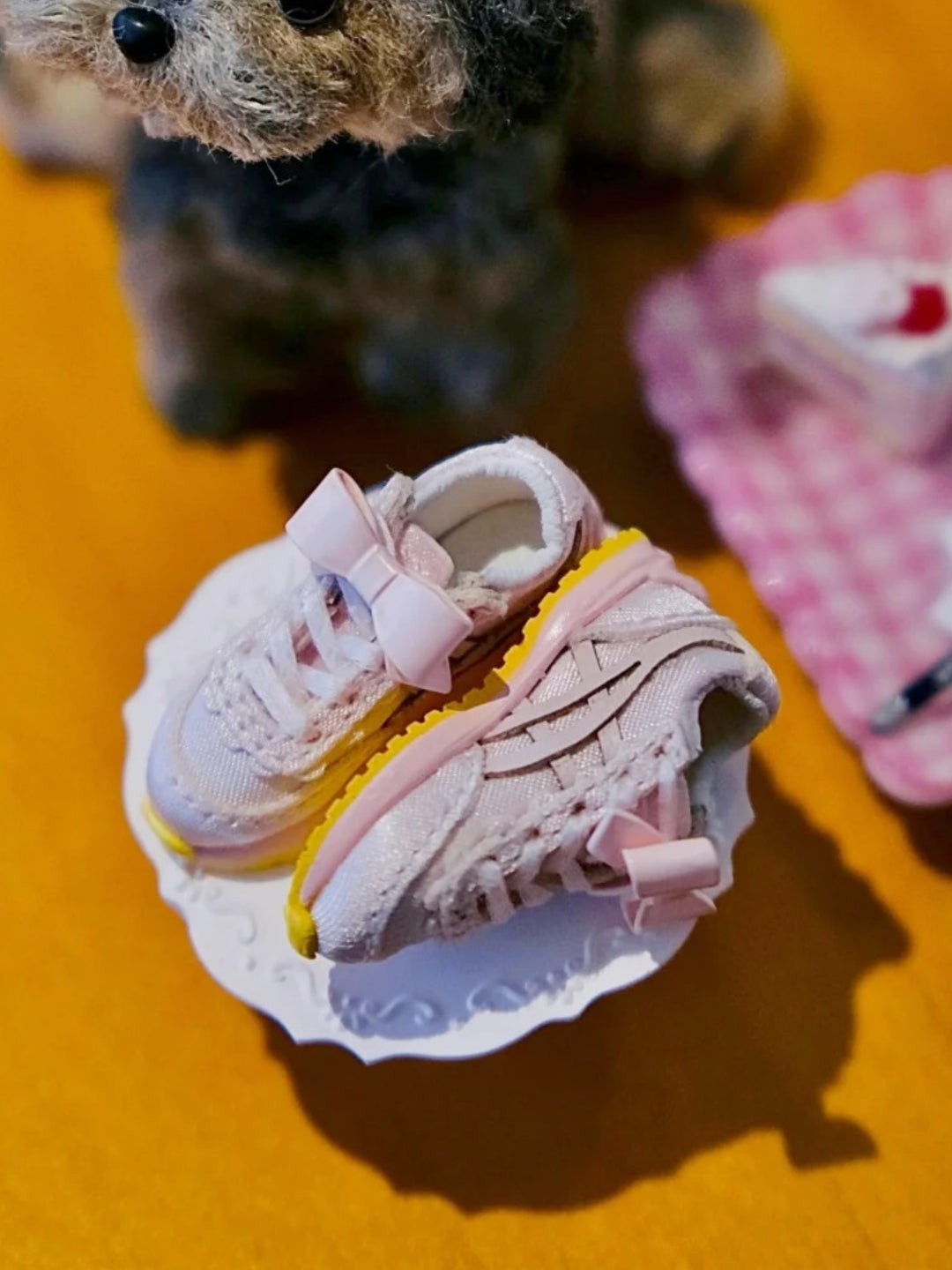 Vibrant Bow Blythe Pink Sneakers | ToastDOll