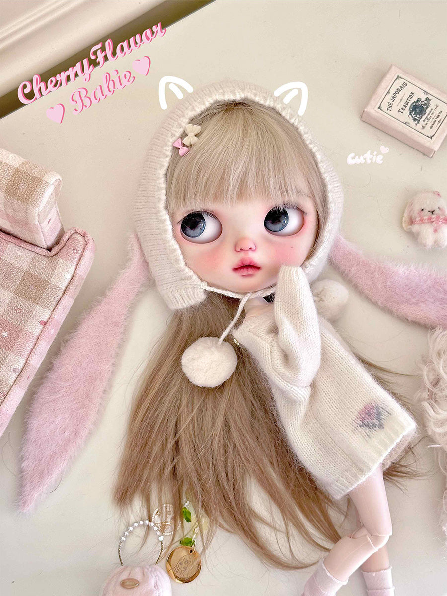 White Little Cutie - Custom Blythe Commission - ToastDoll