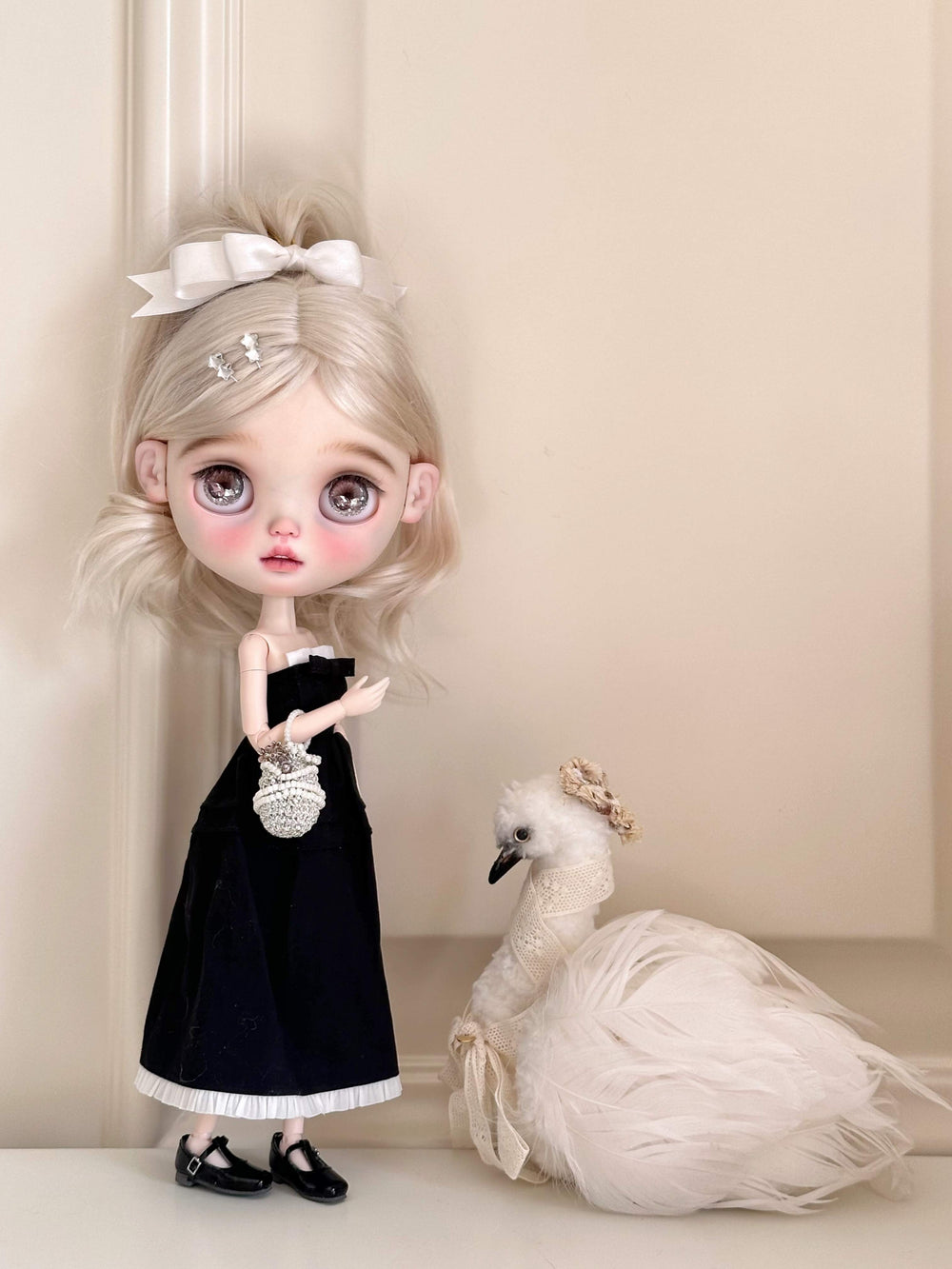 Odette Custom Blythe OOAK Front View | ToastDoll