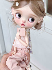 Faye Custom Blythe OOAK Sitting Pose | ToastDoll