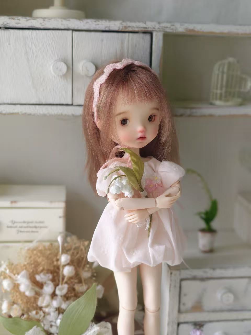 Peaches Custom 1/6 BJD OOAK Spring Pink Doll Close-up | ToastDoll