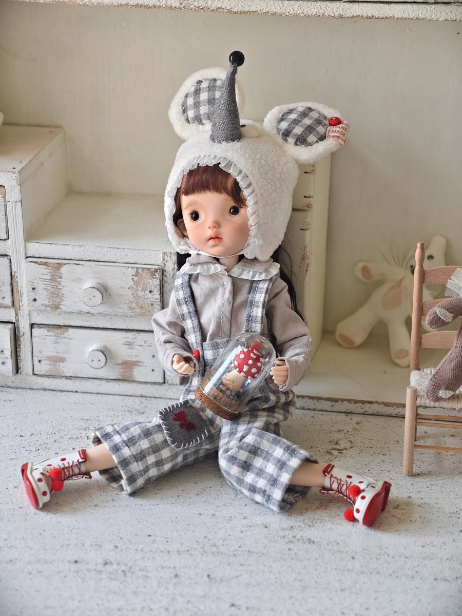 Milo Custom 1/6 BJD OOAK Innocent Quirky Doll Sitting Pose | ToastDoll