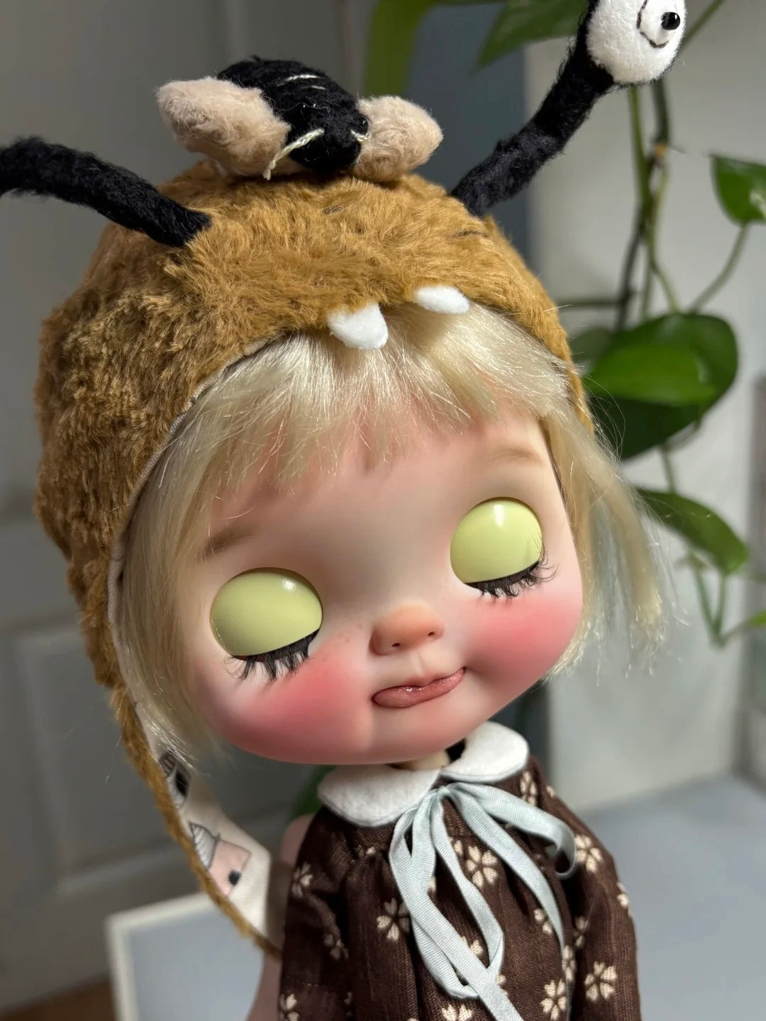 Baby Cutie Tongue Out - Custom Blythe Commission - ToastDoll