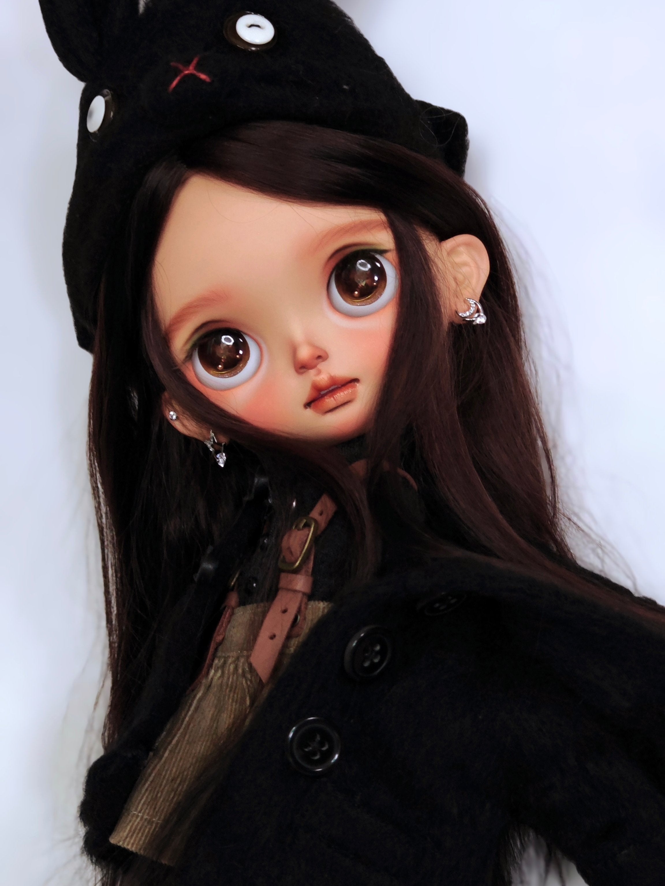 Mina Custom Blythe OOAK Detail | ToastDoll