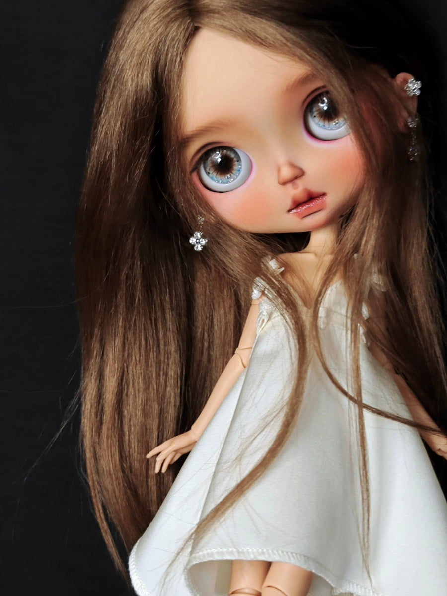 Bianca Custom Blythe OOAK - Pure Tan Doll - ToastDoll