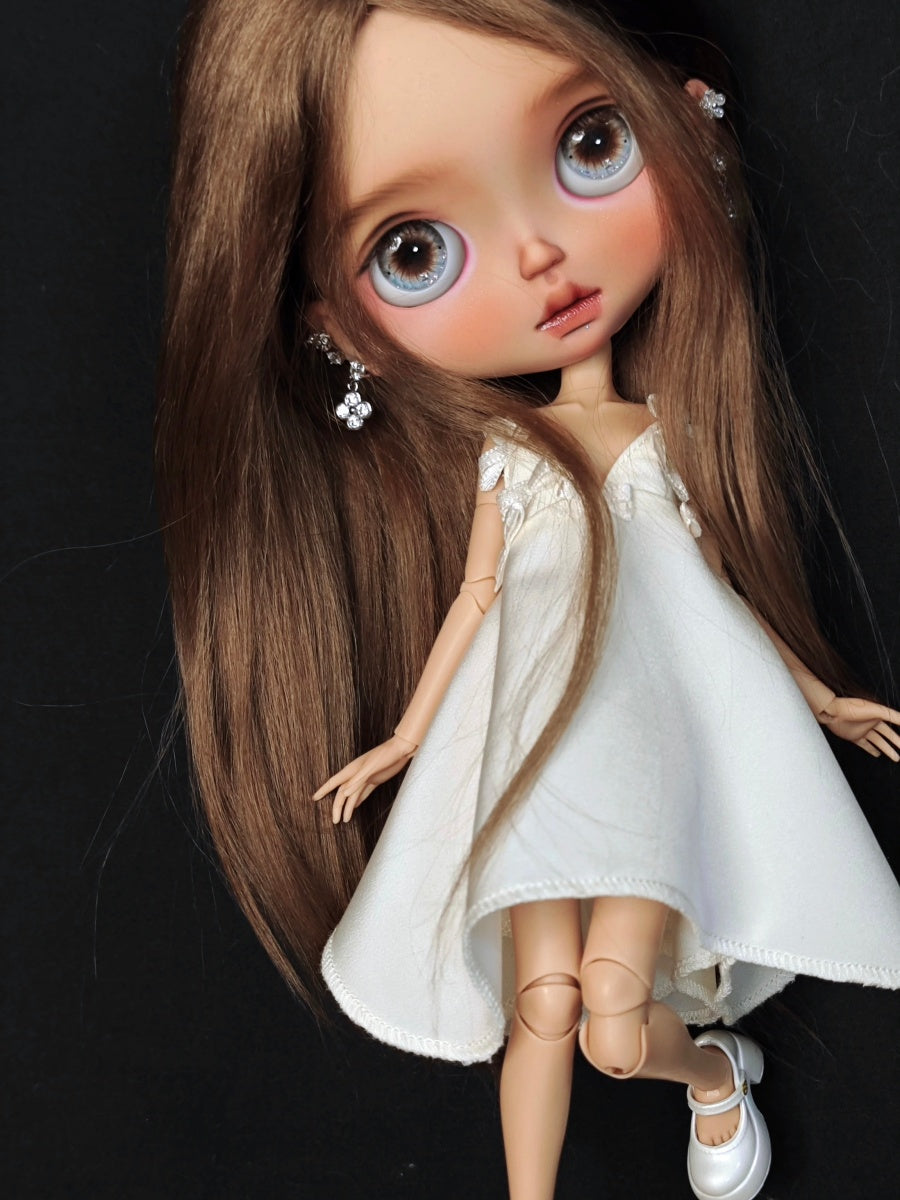 Bianca Custom Blythe OOAK - Pure Tan Doll - ToastDoll
