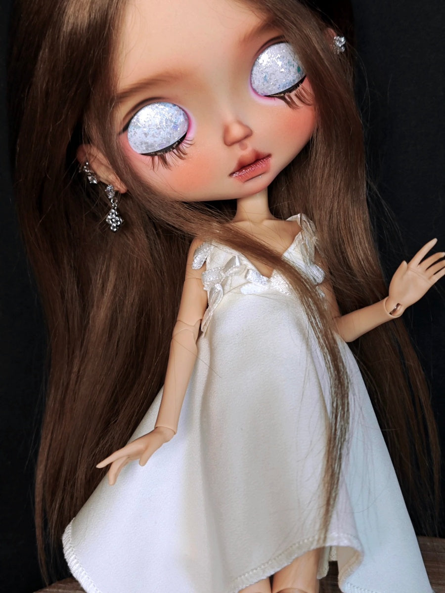 Bianca Custom Blythe OOAK - Pure Tan Doll - ToastDoll