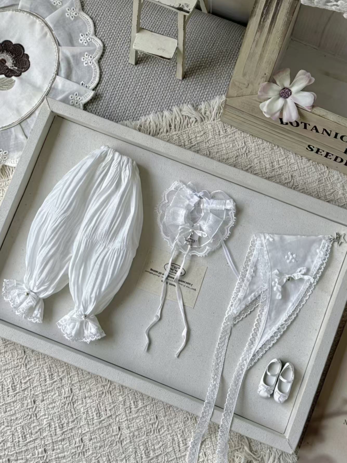 White Satin Lace Blythe BJD Outfit - Handmade Doll Clothes - ToastDoll