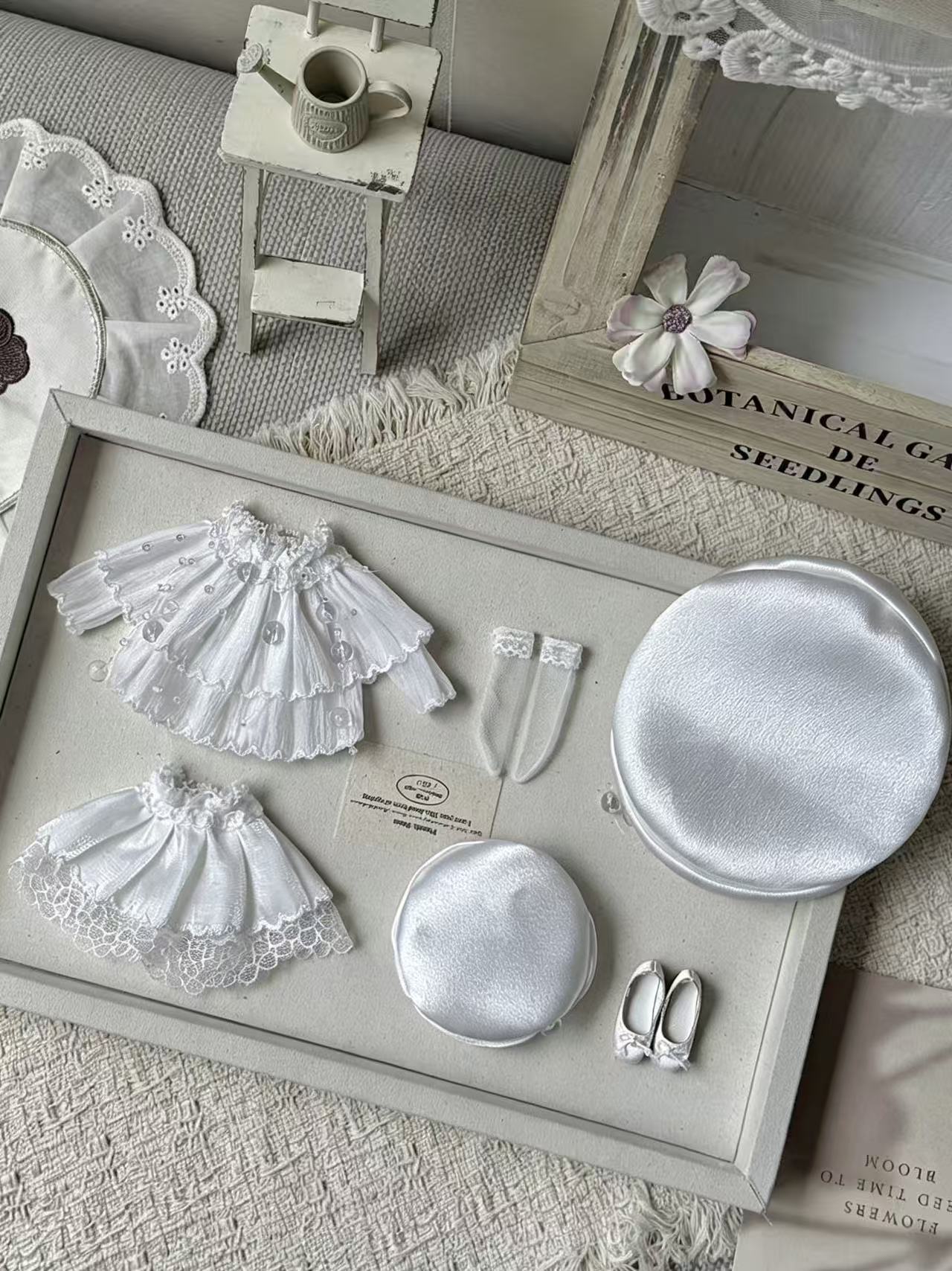 White Satin Lace Blythe BJD Outfit - Handmade Doll Clothes - ToastDoll