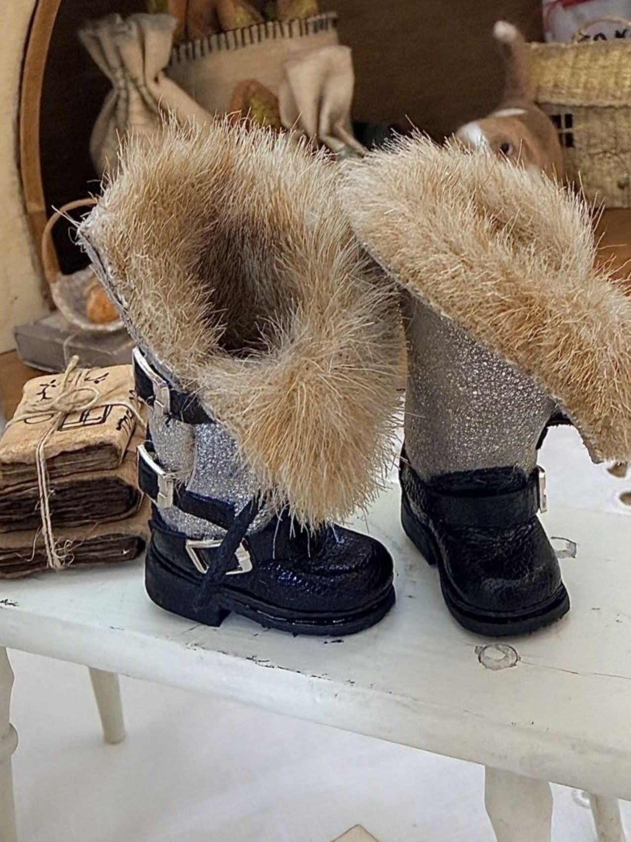 Handmade Shoes for Blythe/Obitsu, Multi Way Adjustable Shearling Boots