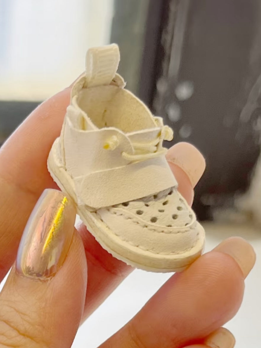 Multi-Color Cowhide Blythe Ob11 White Sneakers | ToastDoll