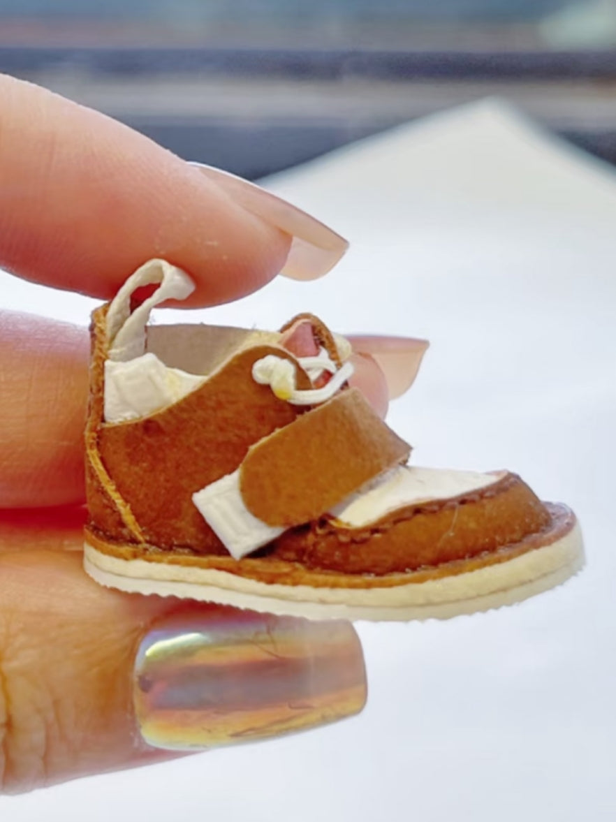 Multi-Color Cowhide Blythe Ob11 White-Brown Colorblock Sneakers | ToastDoll
