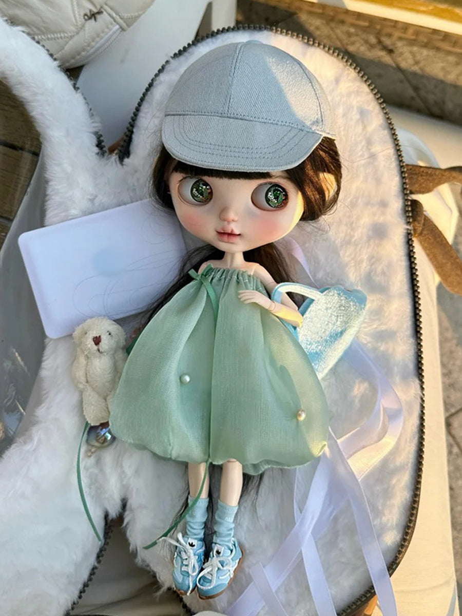 Vibrant Color Blythe Outfit On Doll Display | ToastDoll