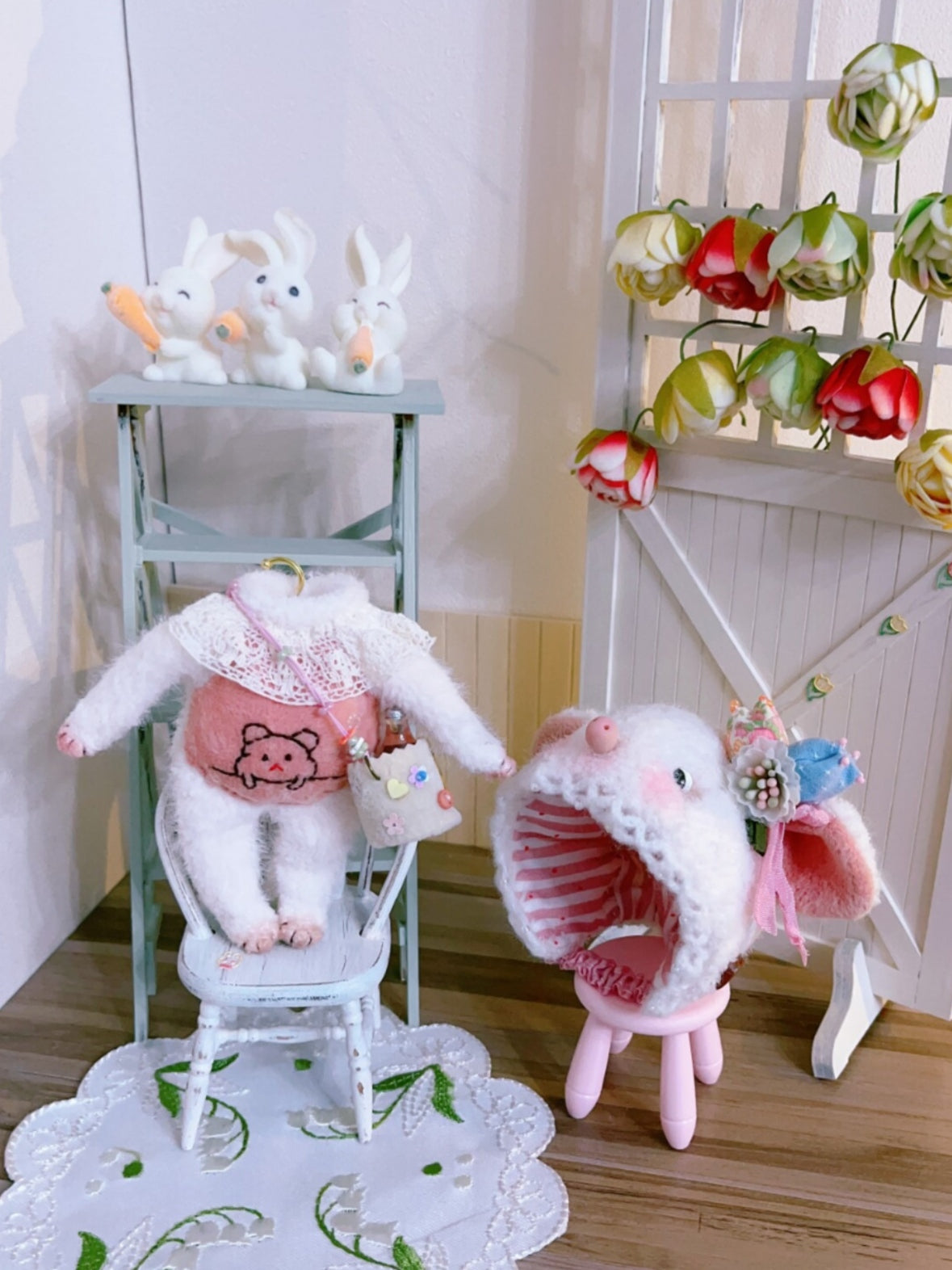 Furry Mouse Romper Bodysuit OB11  White Outfit Close-up | ToastDoll