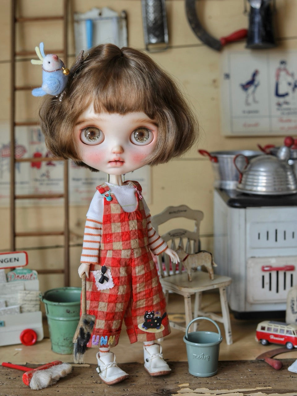Red Chirpy Sister Blythe BJD Outfit On Doll Display | ToastDoll