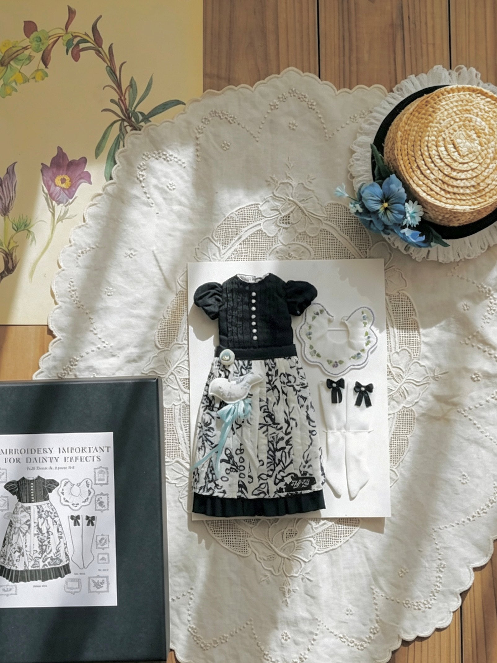 Pansy Embroidered Blythe BJD Set Flat Lay | ToastDoll