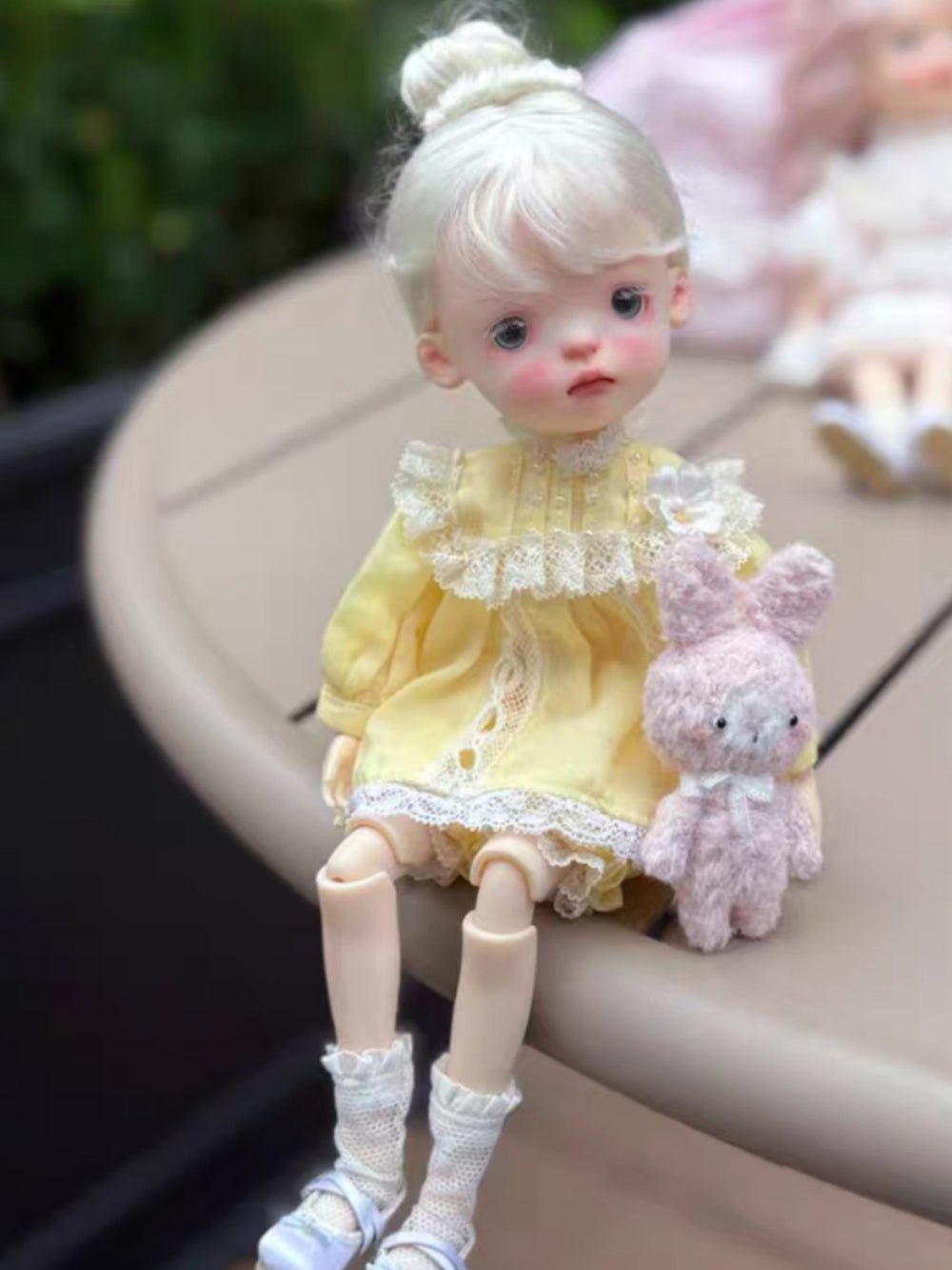 Pastel Macaron Lace Blythe Sitting Pose | ToastDoll