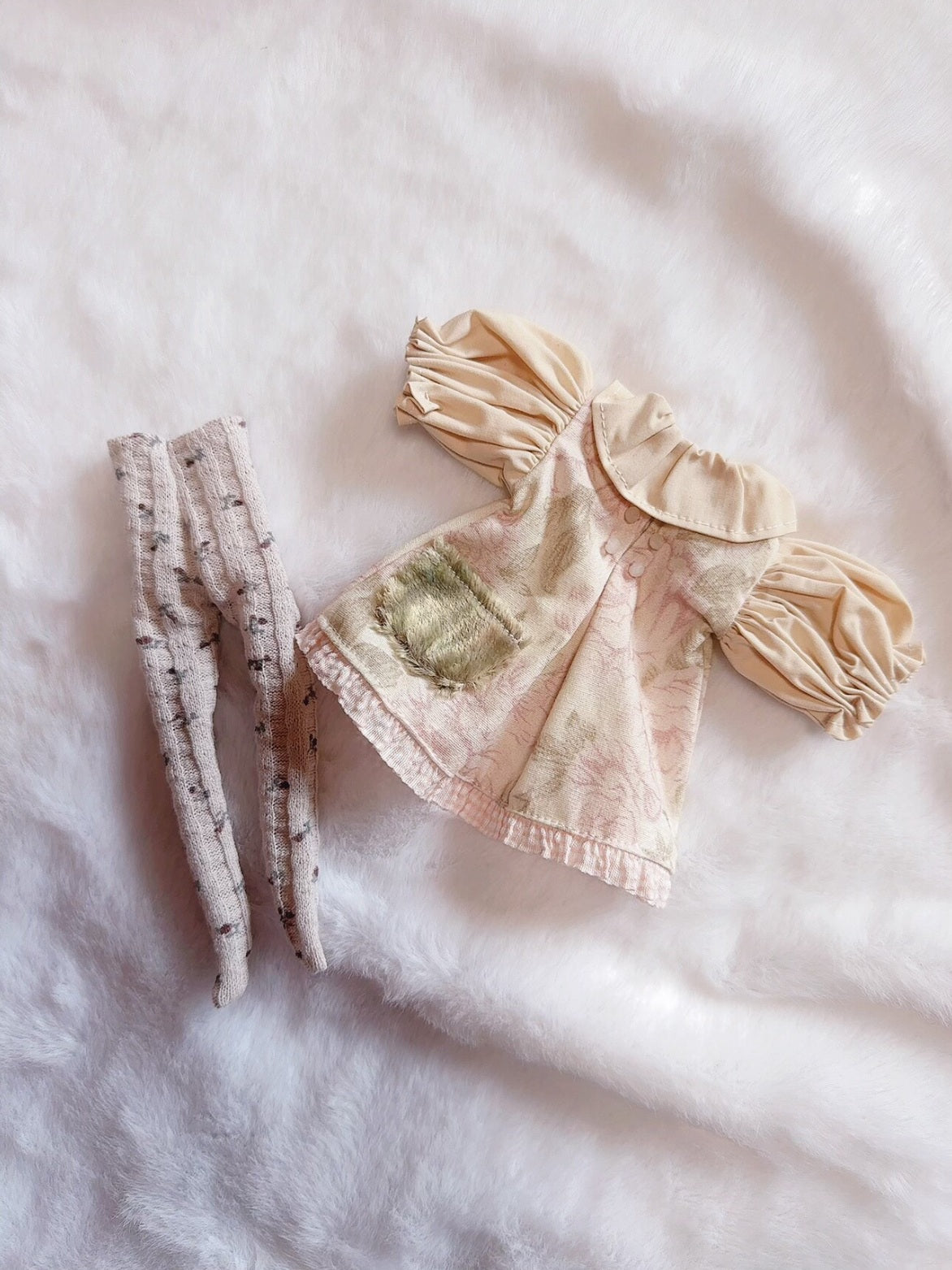 Ruffle Pastoral Floral Blythe Outfit - Handmade Doll Clothes - ToastDoll