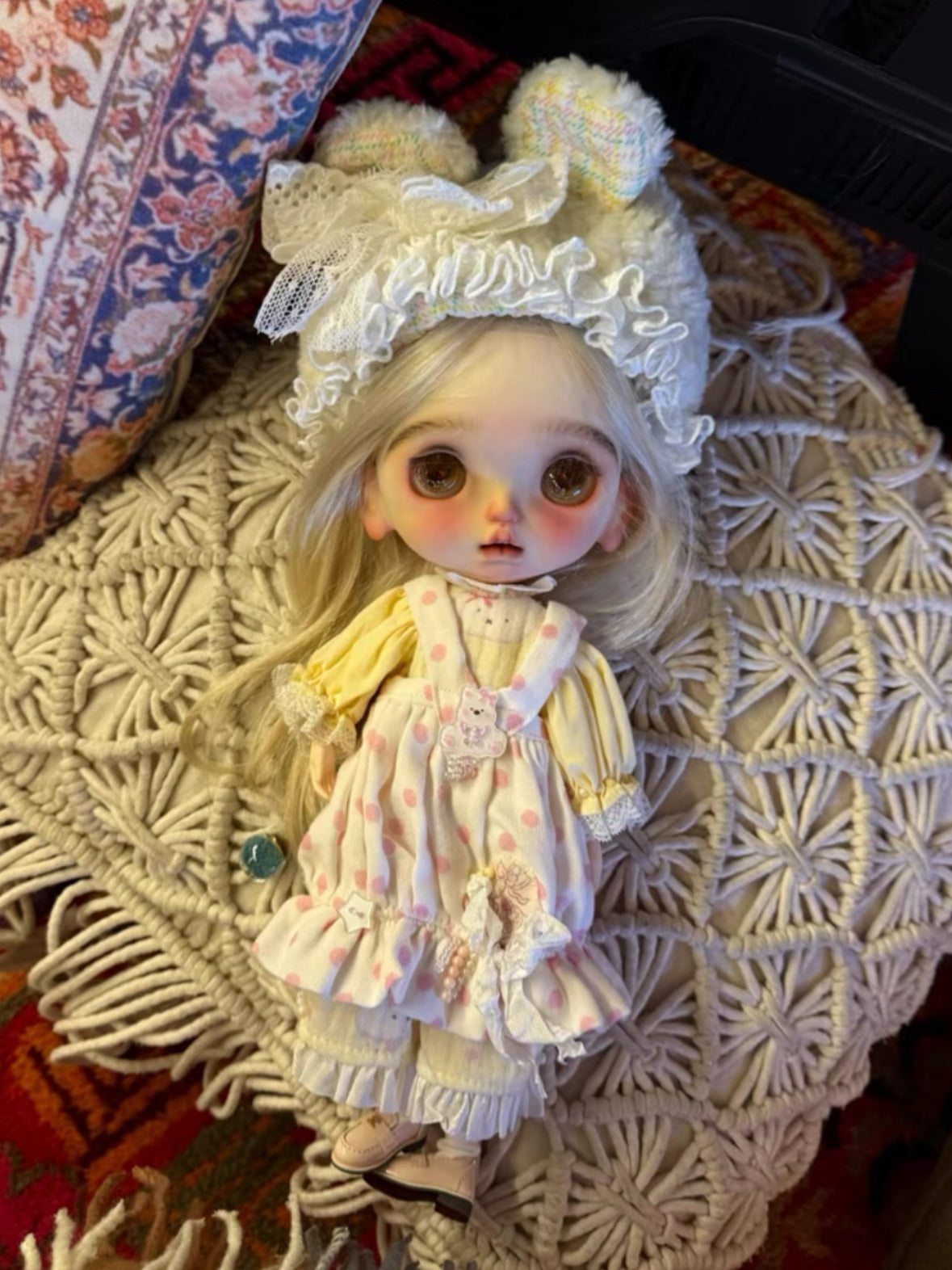Pink Polka Dot Blythe Outfit On Doll Display | ToastDoll