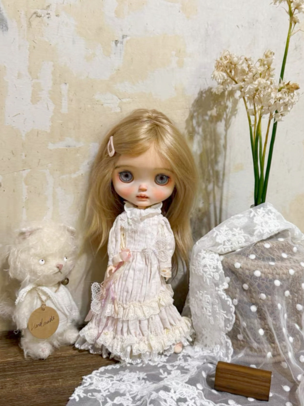 Butterfly Crinkle Blythe Outfit Full Body View | ToastDoll