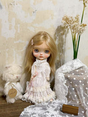 Butterfly Crinkle Blythe Outfit Full Body View | ToastDoll
