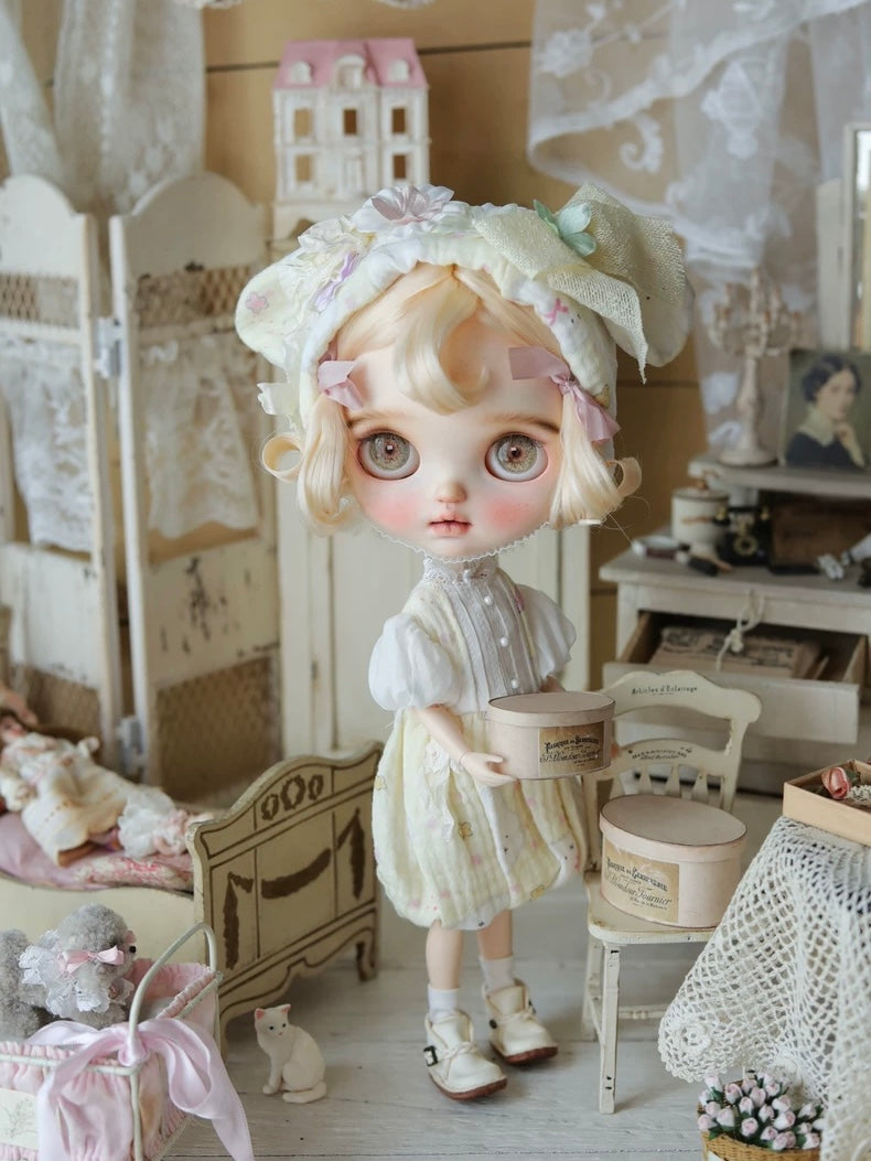 Sweet Cream Blythe BJD Dress Set - Handmade Doll Clothes - ToastDoll
