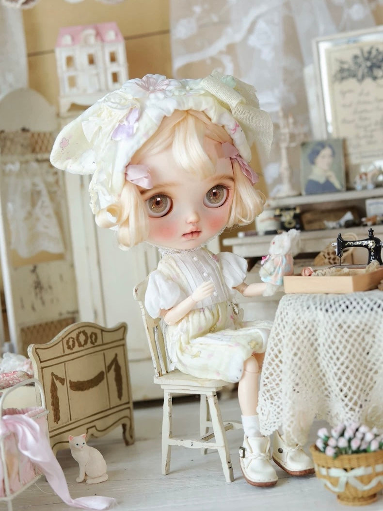 Sweet Cream Blythe BJD Dress Set - Handmade Doll Clothes - ToastDoll