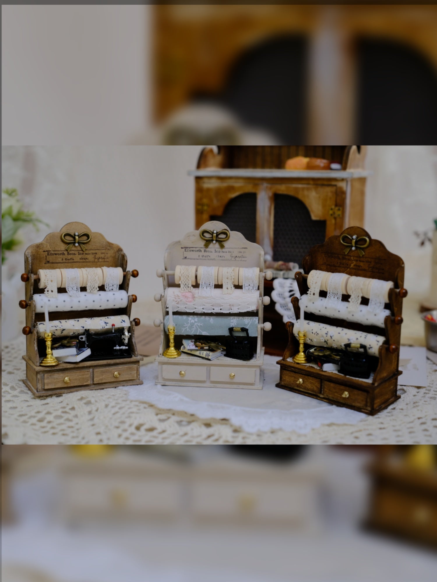 1/6 1/12 Scale Miniature Dollhouse Textile Roll Display Stand