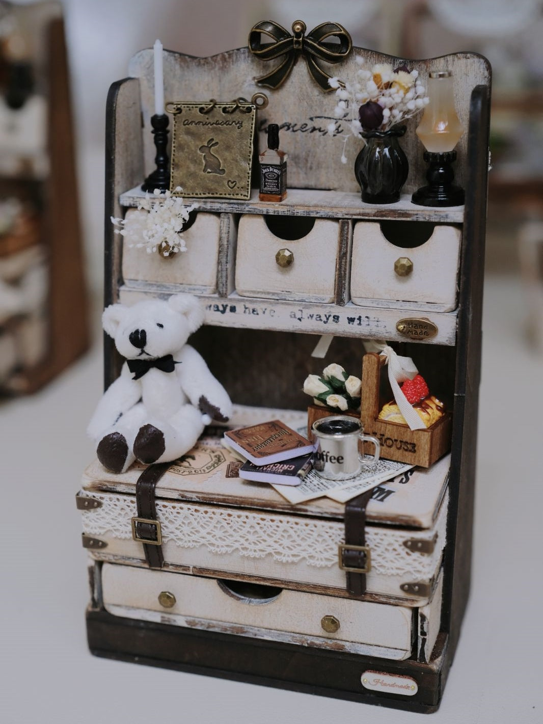 1/6 1/12 Scale Miniature Dollhouse Multi-Drawer Curiosity Cabinet with Assorted Trinkets