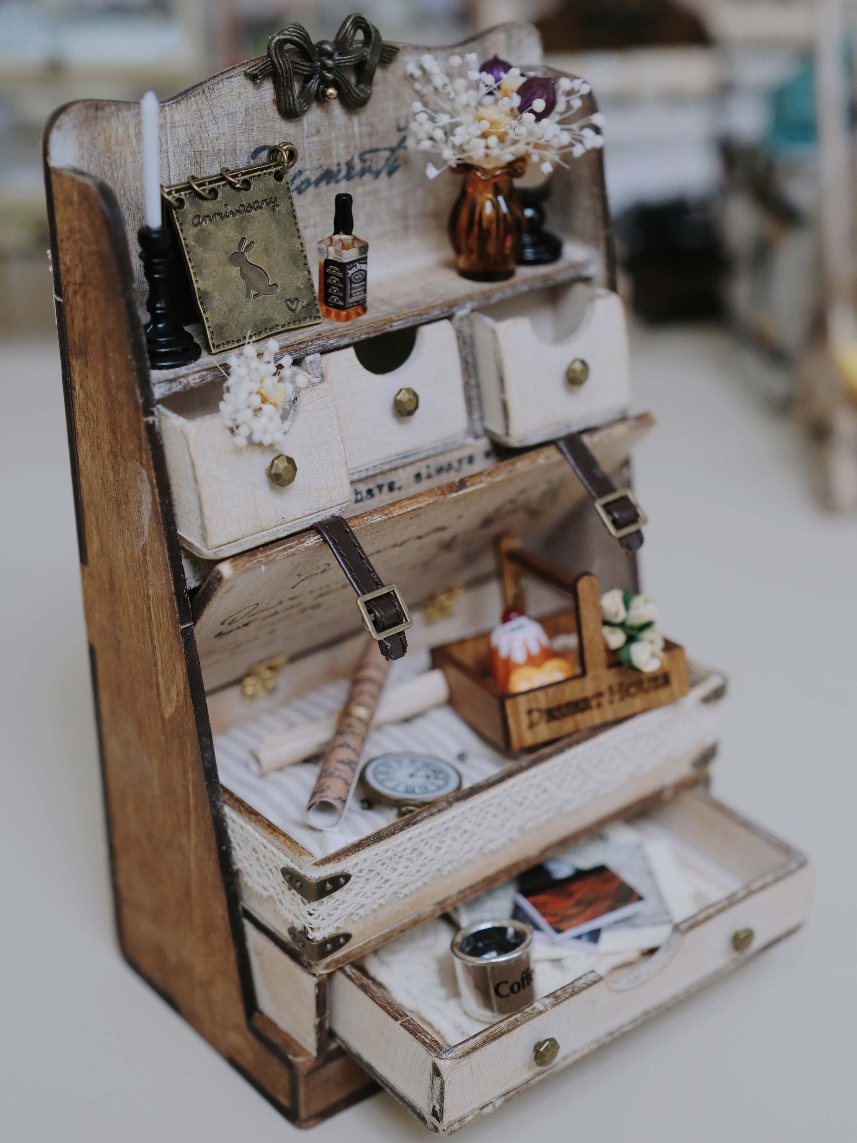 1/6 1/12 Scale Miniature Dollhouse Multi-Drawer Curiosity Cabinet with Assorted Trinkets