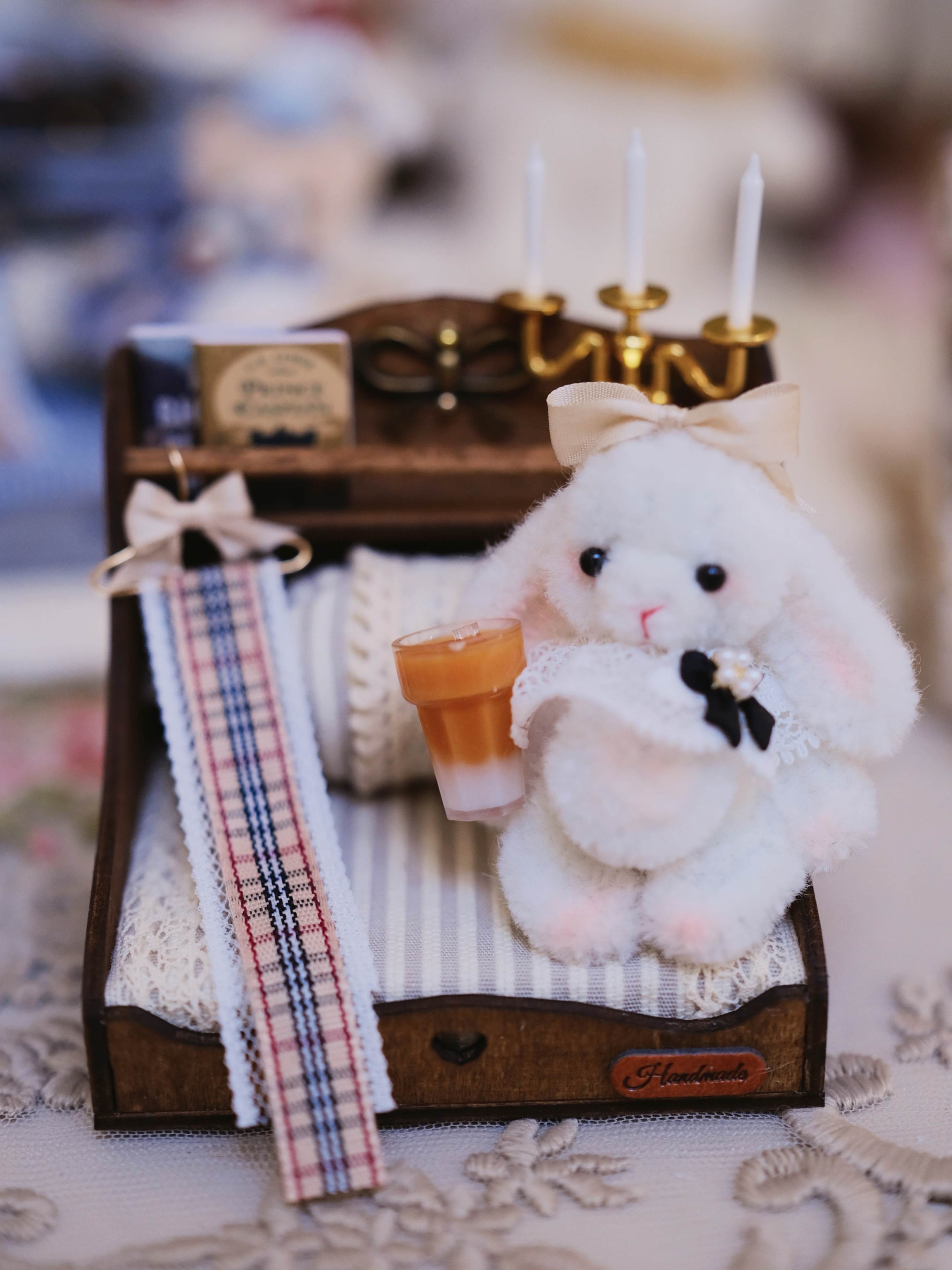 1/6 1/12 Scale Miniature Doll Bed with Plushie & Accessories