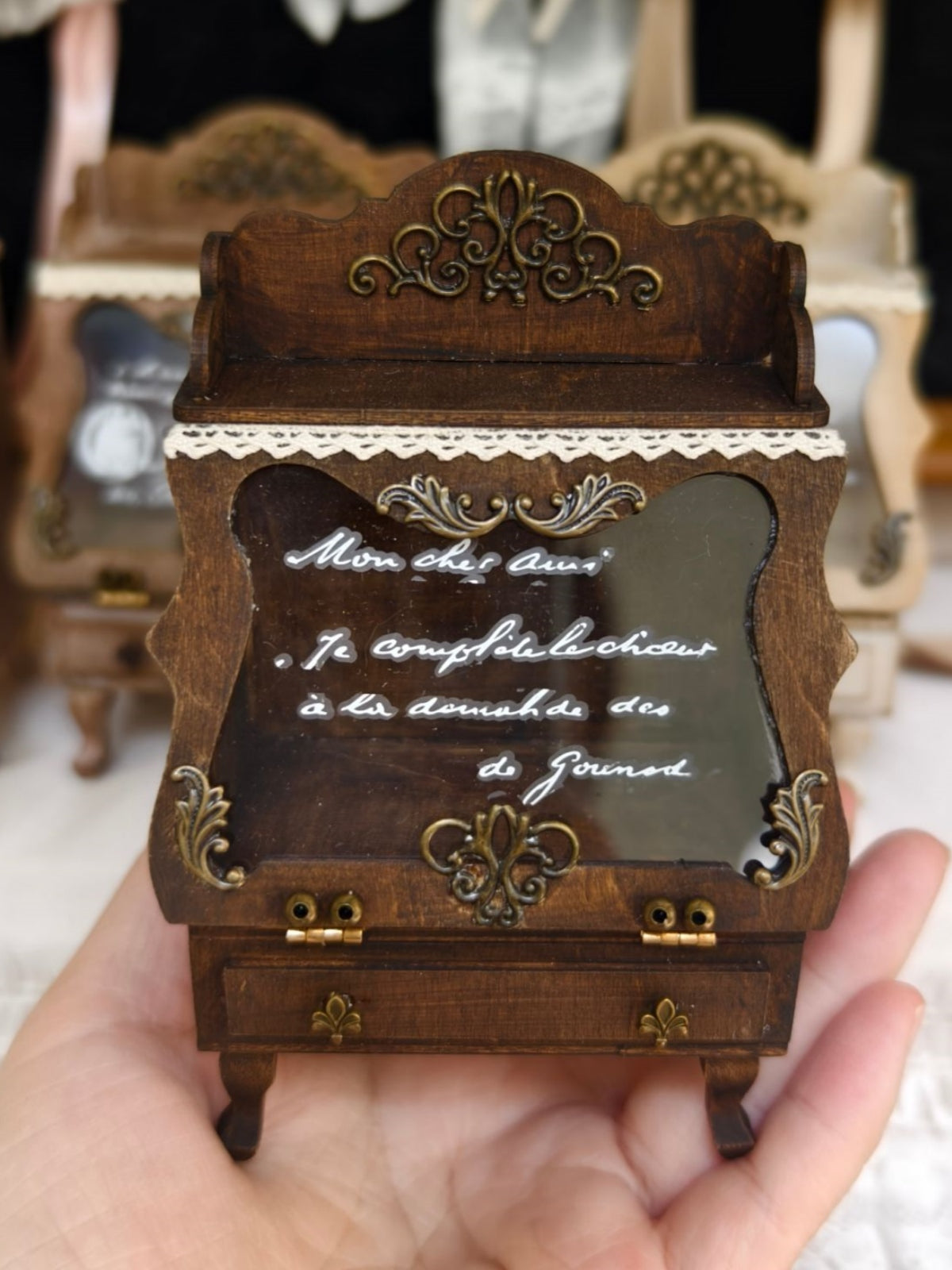 1/6 1/12 Scale Miniature Dollhouse Coffee Display Cabinet with Glass Door
