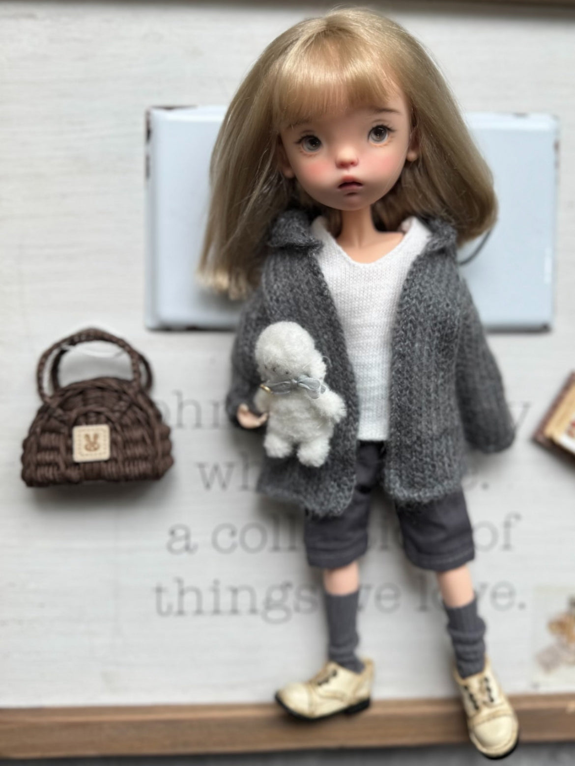 Casual Grey Knit Blythe 1/6 BJD Outfit On Doll Display | ToastDoll