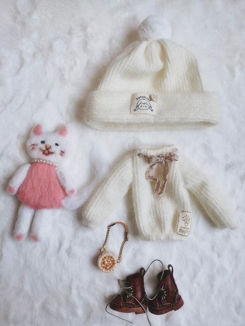 Soft White Sweater Blythe BJD Set - Handmade Doll Clothes - ToastDoll