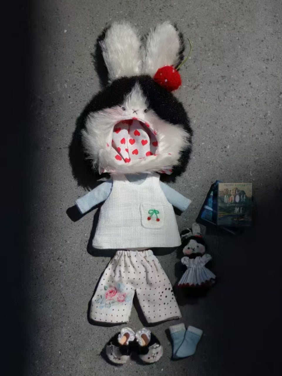 Fluffy Bunny Blythe Ob11 Black Outfit  Flat Lay | ToastDoll